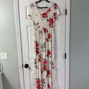 Floral Maxi Dress in white and shades of red. Medium